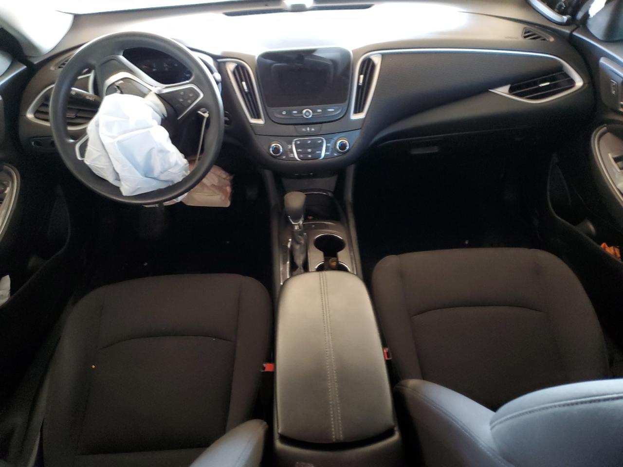 2022 Chevrolet Malibu VIN 1G1ZD5STXNF173425 Copart auction photo, front end / mechanical damage thumbnail 8