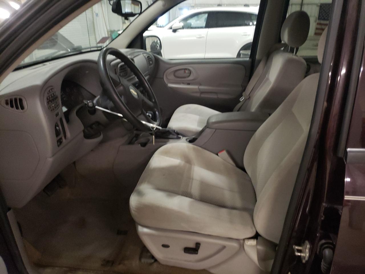 2008 Chevrolet TrailBlazer VIN 1GNDT13S482146680 Copart auction photo, front end damage thumbnail 7