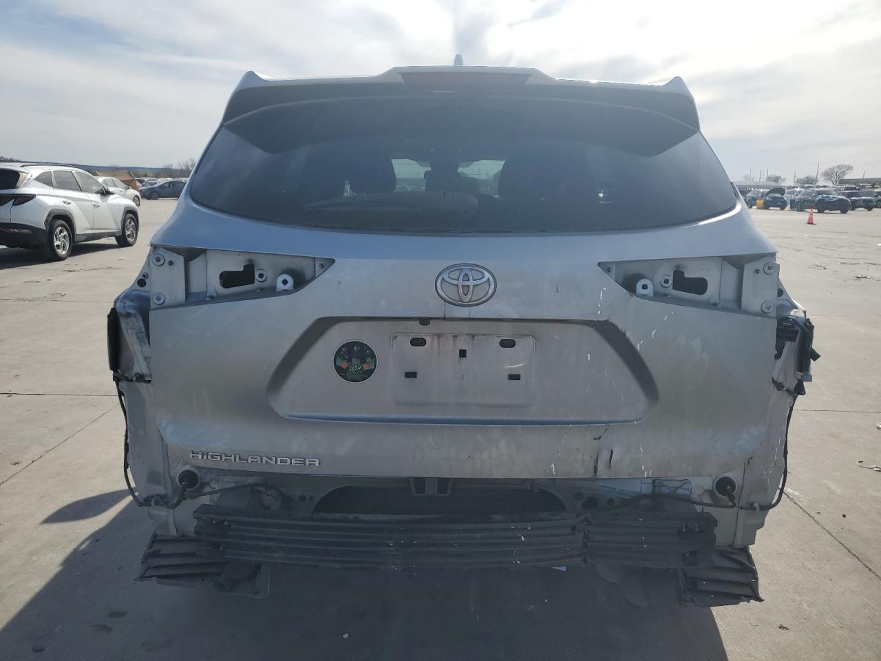 2020 Toyota Highlander VIN 5TDCZRAH8LS502235 Copart auction photo, rear end damage thumbnail 6