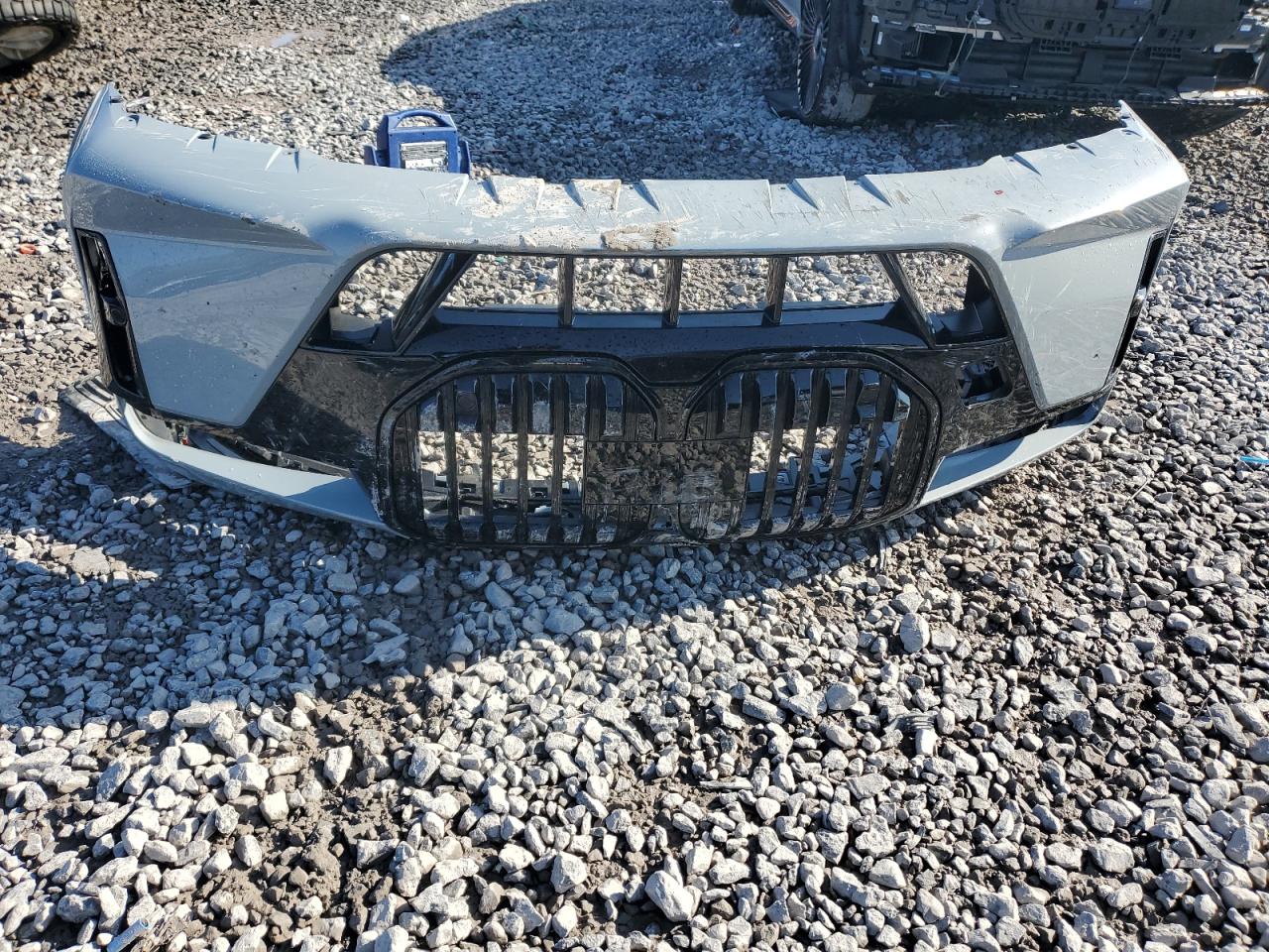 2023 BMW 7er VIN WBA33EJ09PCN46611 Copart auction photo, front end / side damage thumbnail 12