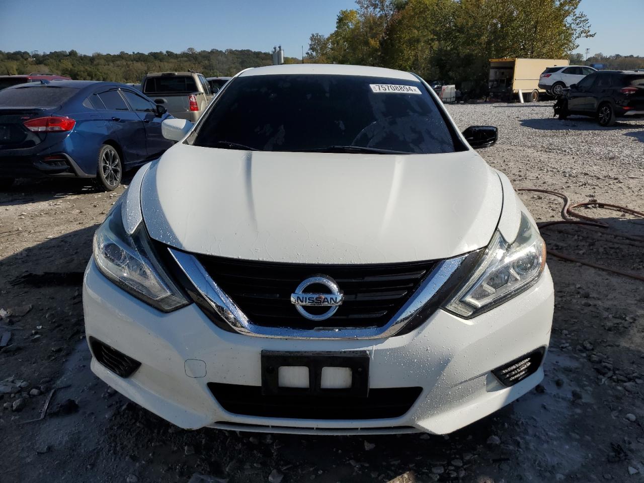 2017 Nissan Altima VIN 1N4AL3AP6HN354649 Copart auction photo, side damage thumbnail 5