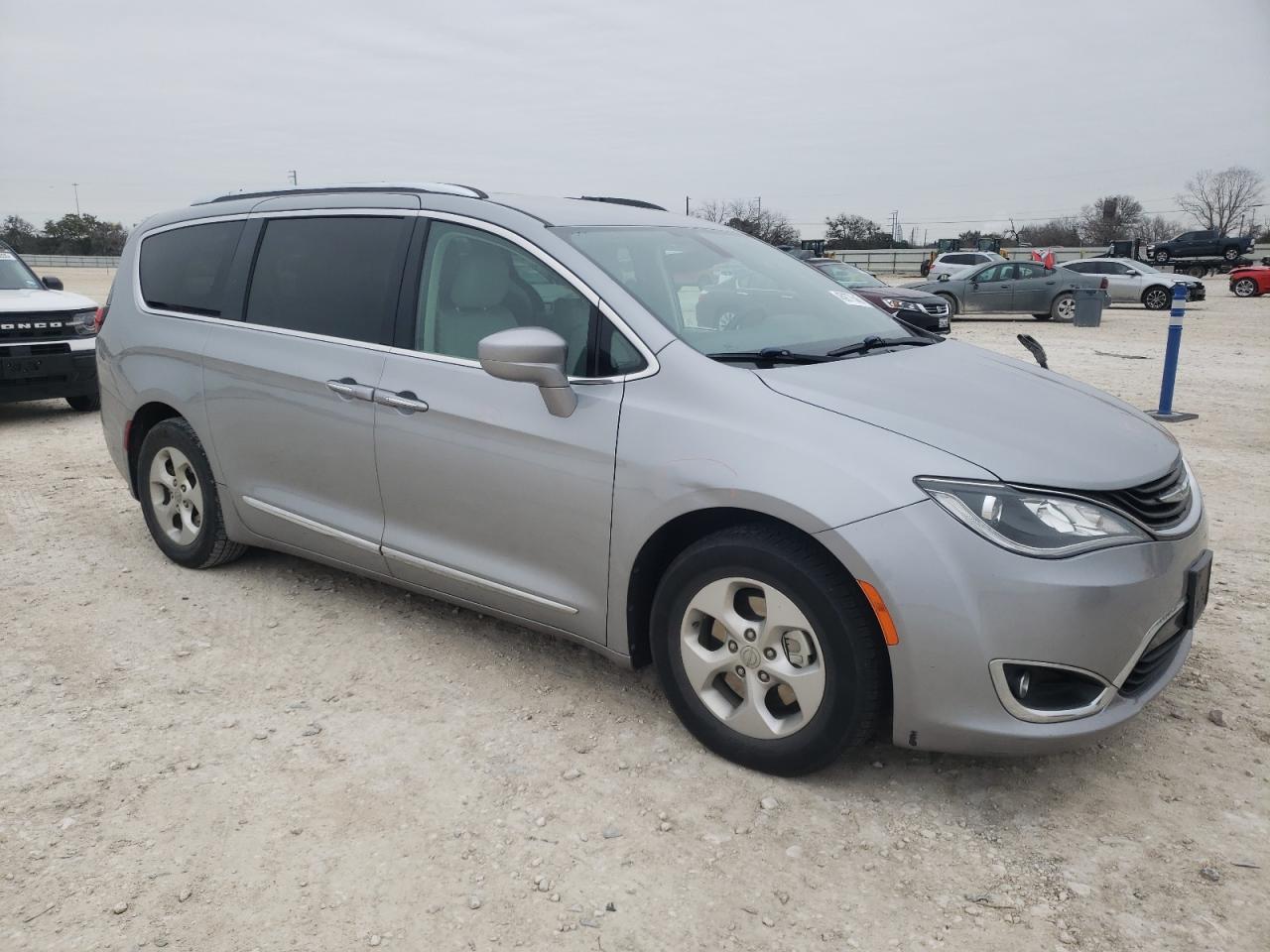 2018 Chrysler Pacifica VIN 2C4RC1L79JR183645 Copart auction photo, undercarriage damage thumbnail 4