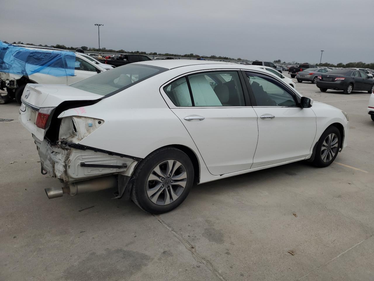 2015 Honda Accord VIN 1HGCR2F32FA065310 Copart auction photo, rear end damage thumbnail 3