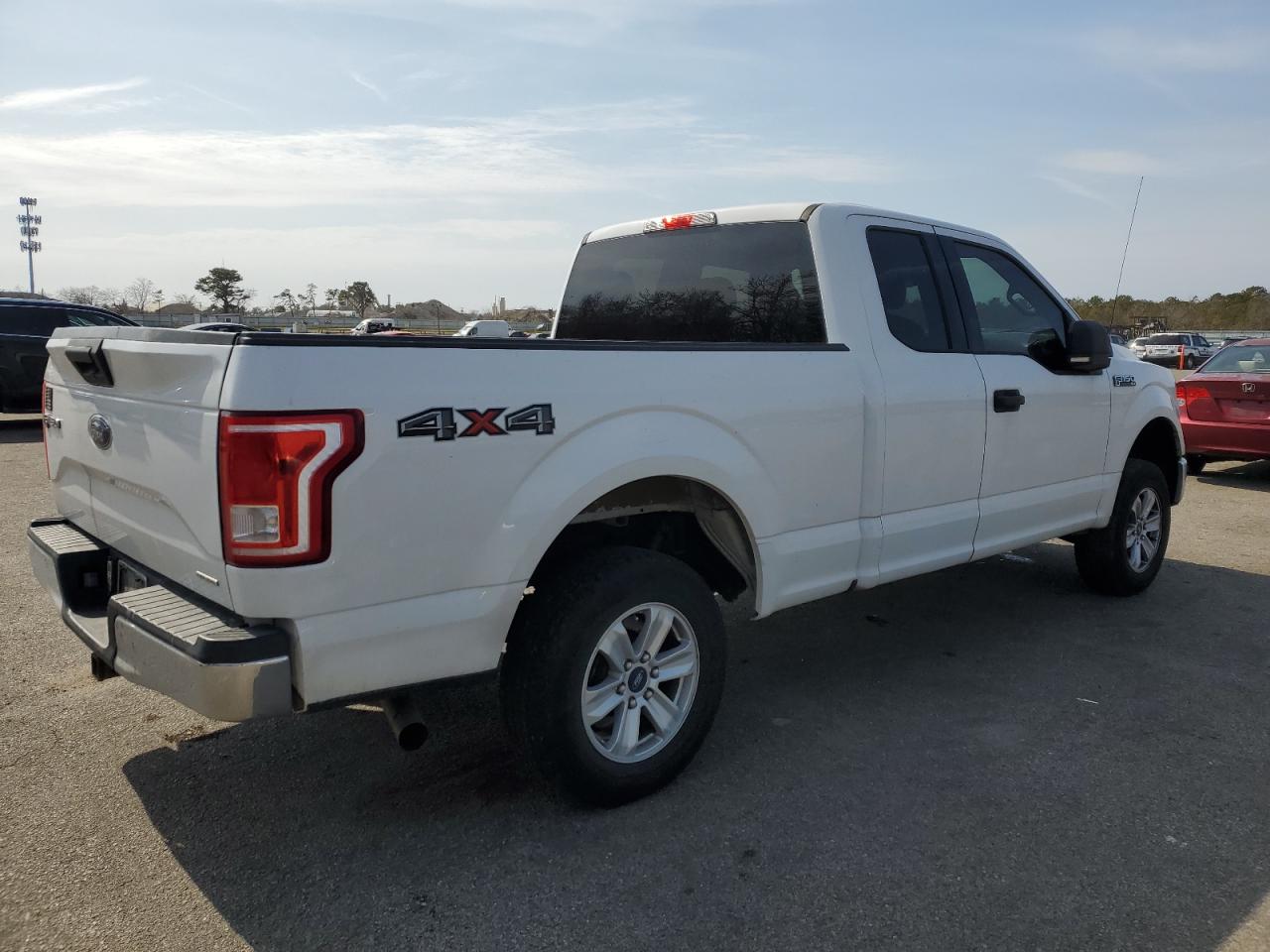 2015 Ford F-150 VIN 1FTFX1EF4FFA42279 Copart auction photo, side / minor dent/scratches damage thumbnail 3