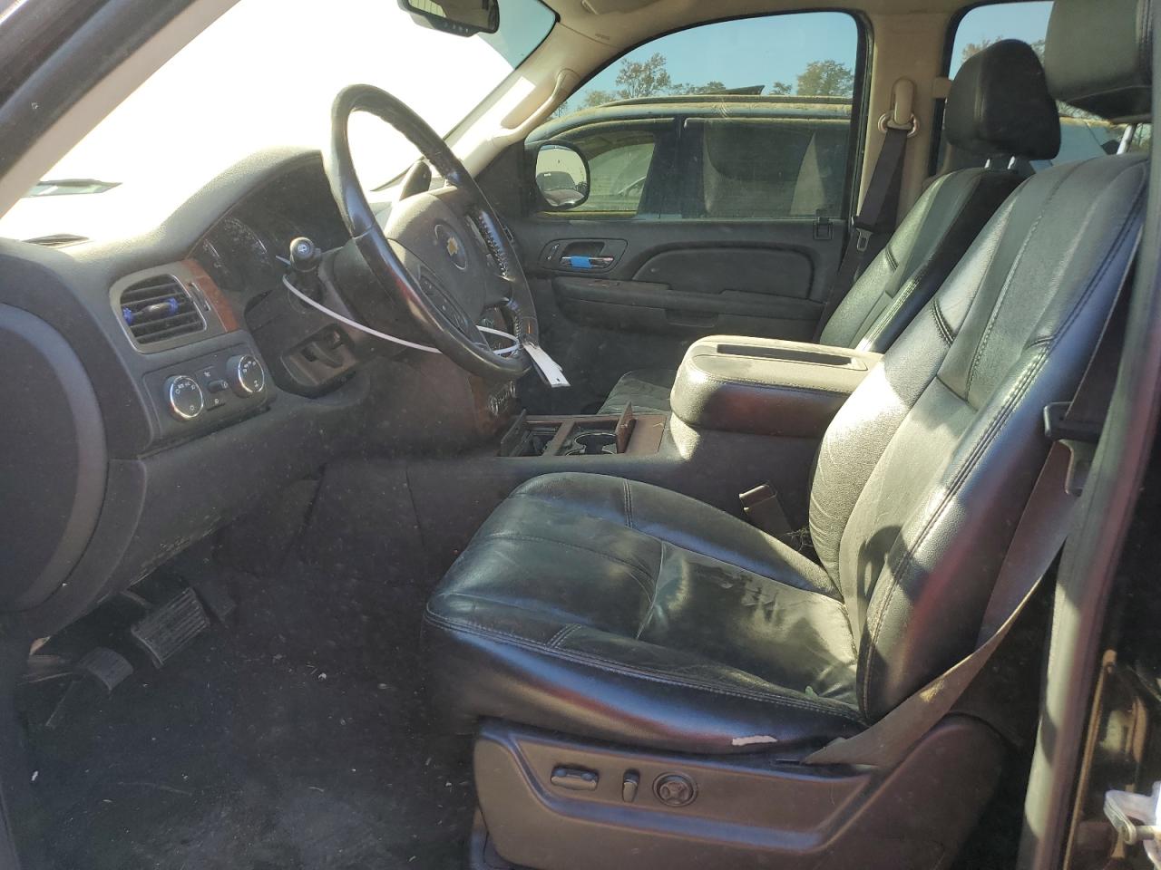 2007 Chevrolet Suburban VIN 1GNFK16377J175773 Copart auction photo, water/flood / side damage thumbnail 7