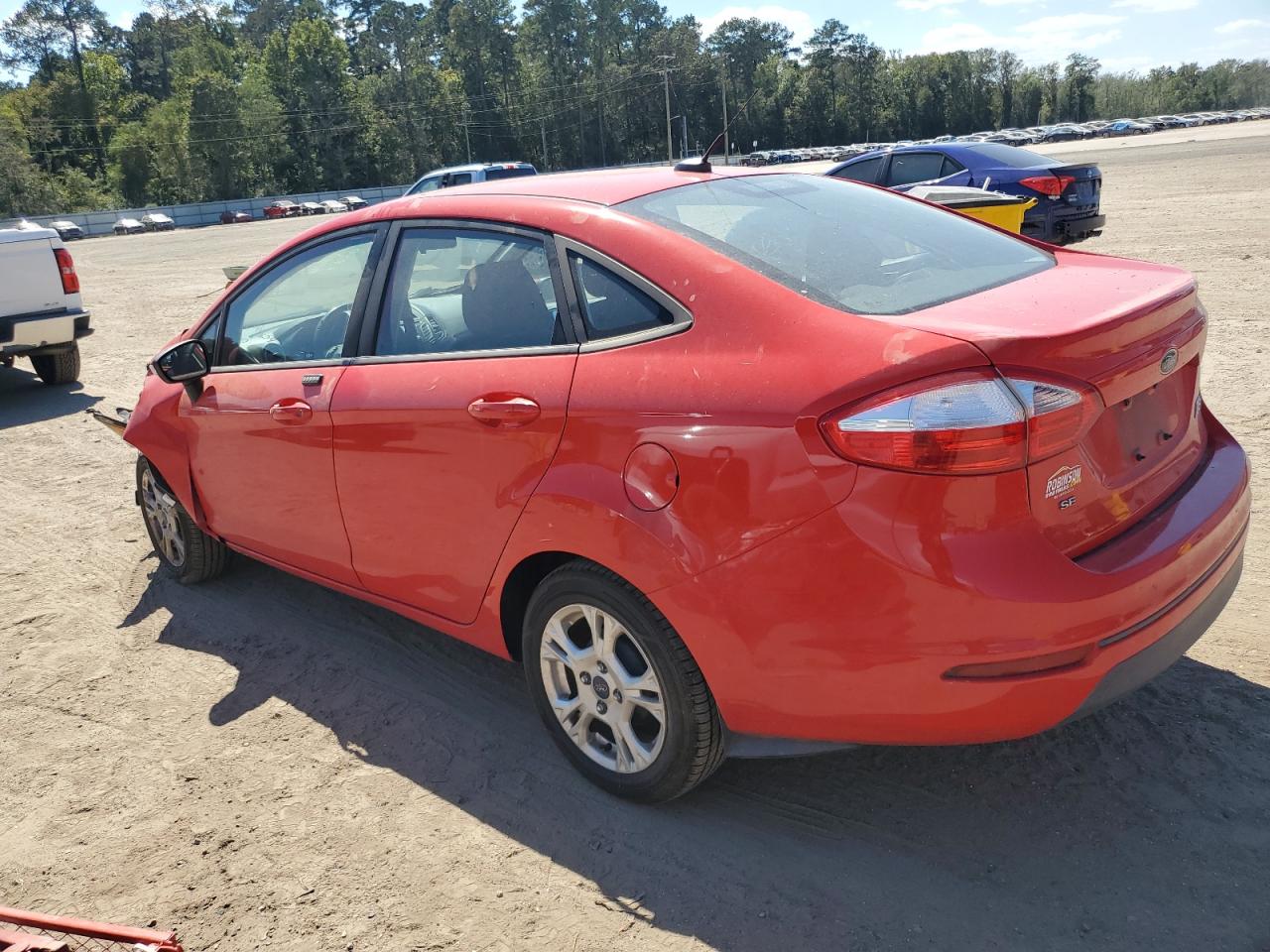 2015 Ford Fiesta VIN 3FADP4BJ4FM135469 Copart auction photo, front end damage thumbnail 2