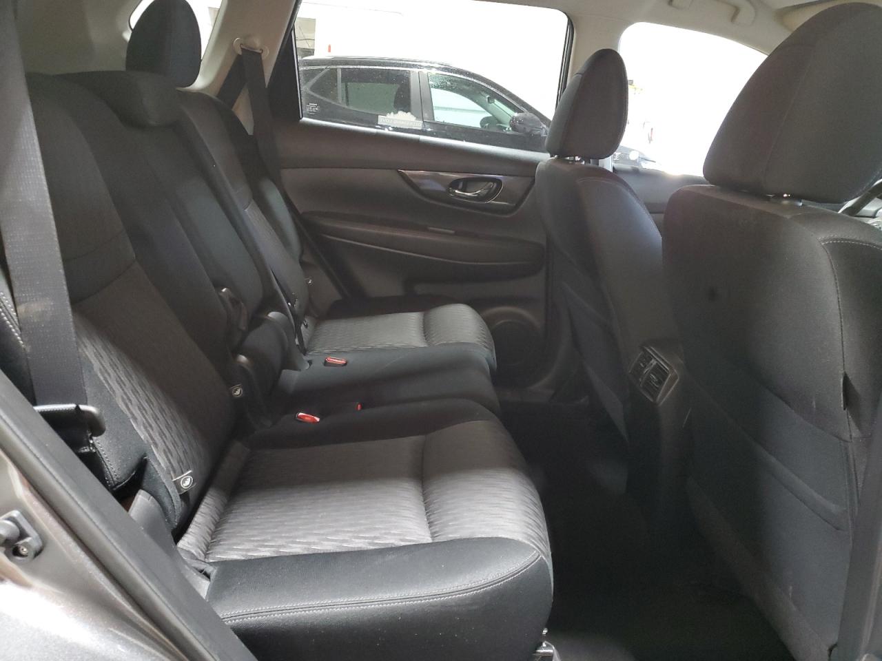 2017 Nissan Rogue VIN JN8AT2MV3HW016655 Copart auction photo, side / rear end damage thumbnail 11