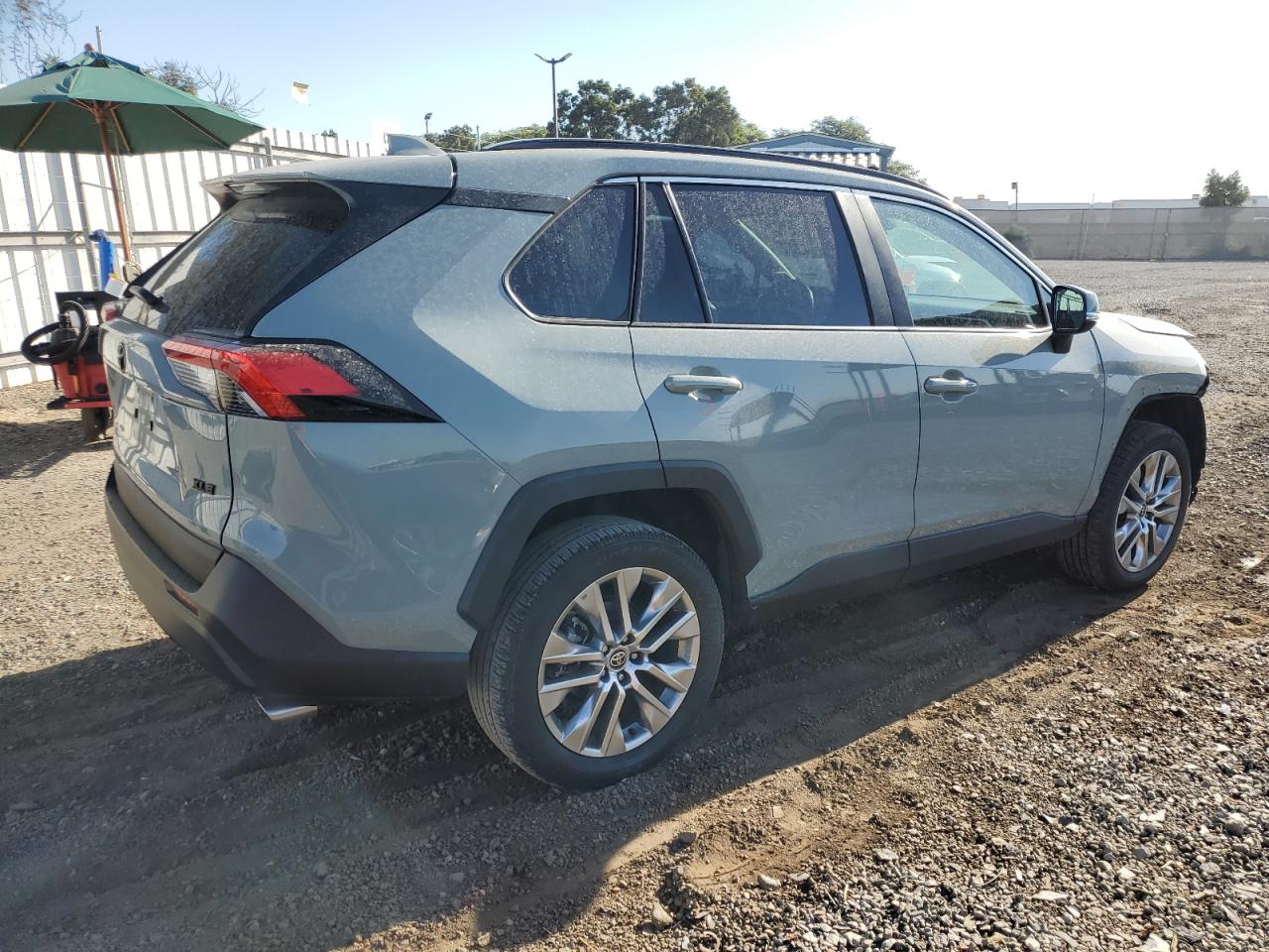 2022 Toyota RAV 4 VIN 2T3C1RFV6NW198748 Copart auction photo, frame damage damage thumbnail 3