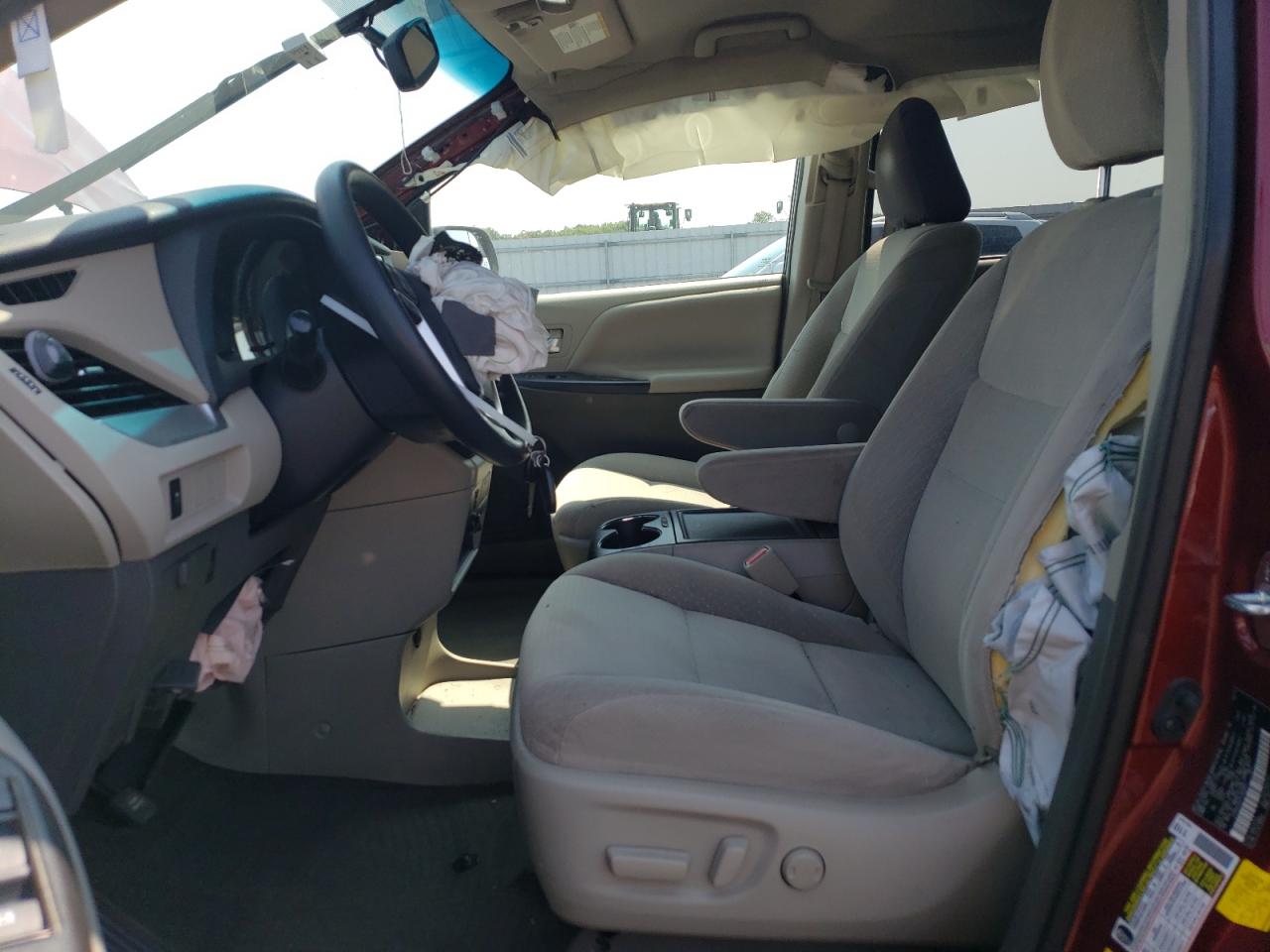 2015 Toyota Sienna VIN 5TDKK3DC0FS659047 Copart auction photo, front end damage thumbnail 7