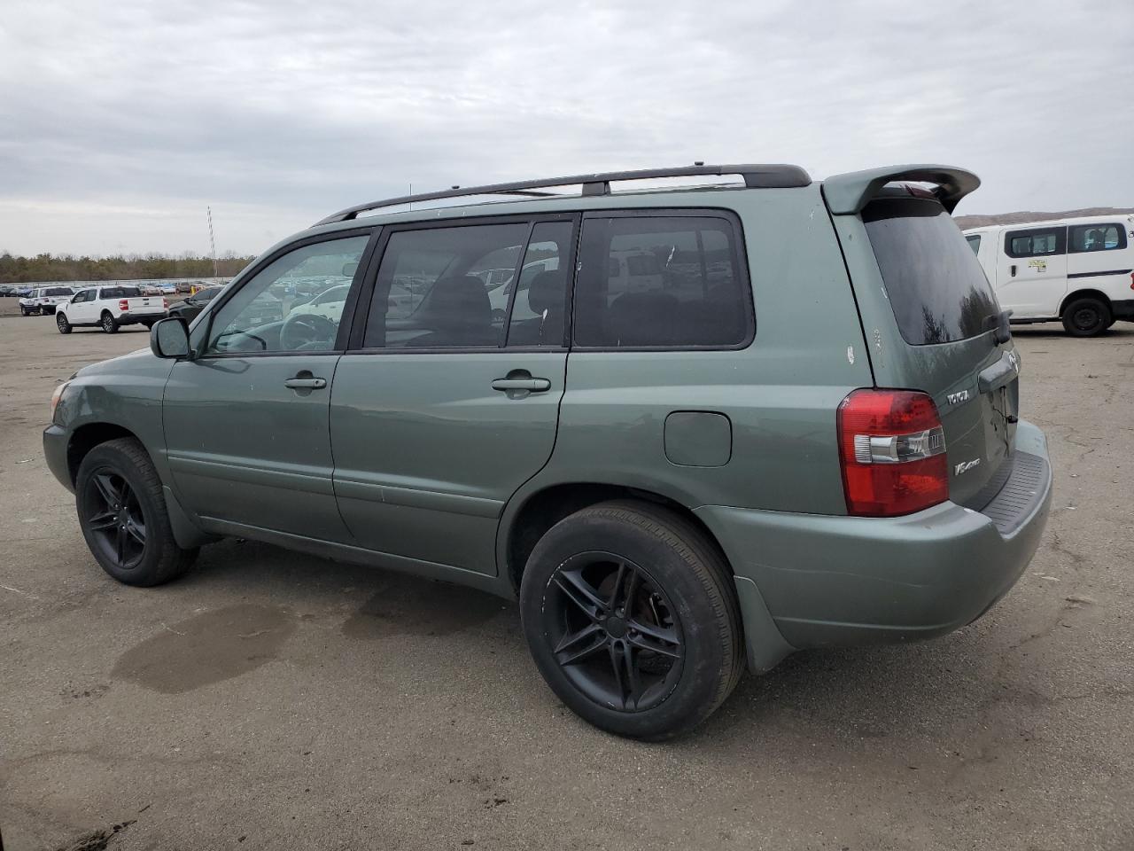 2004 Toyota Highlander VIN JTEEP21A340056262 Copart auction photo, minor dent/scratches damage thumbnail 2