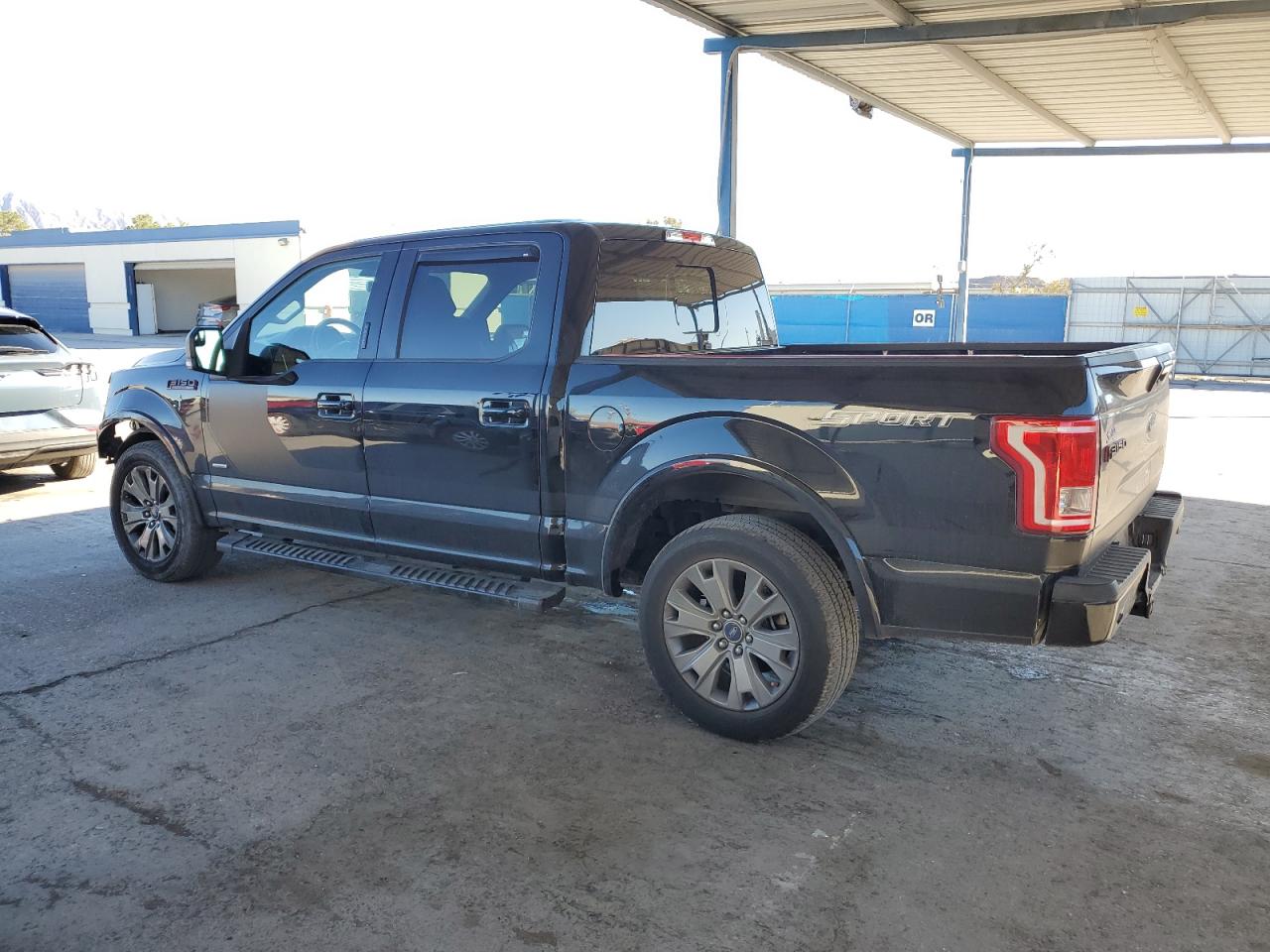 2017 Ford F-150 VIN 1FTEW1CG0HFA53499 Copart auction photo, front end / minor dent/scratches damage thumbnail 2