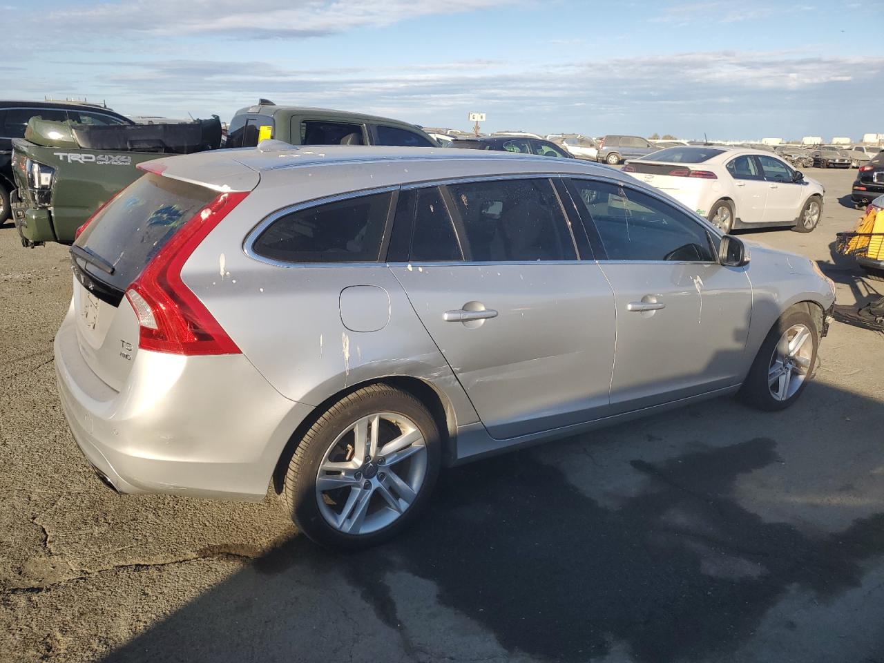 2015 Volvo V60 VIN YV1612SB6F1211119 Copart auction photo, all over damage thumbnail 3