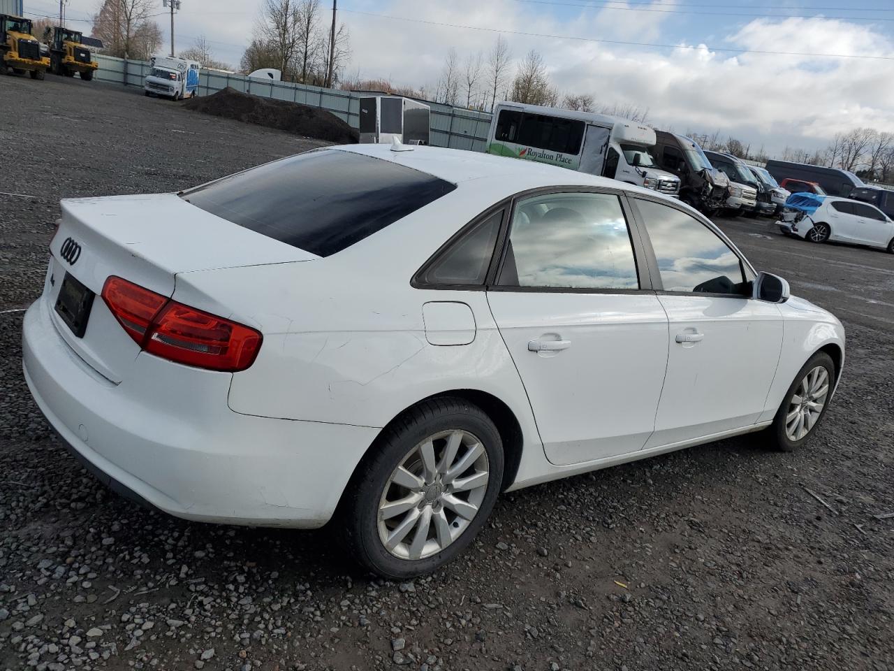 2013 Audi A4 VIN WAUAFAFLXDN023298 Copart auction photo, mechanical / front end damage thumbnail 3