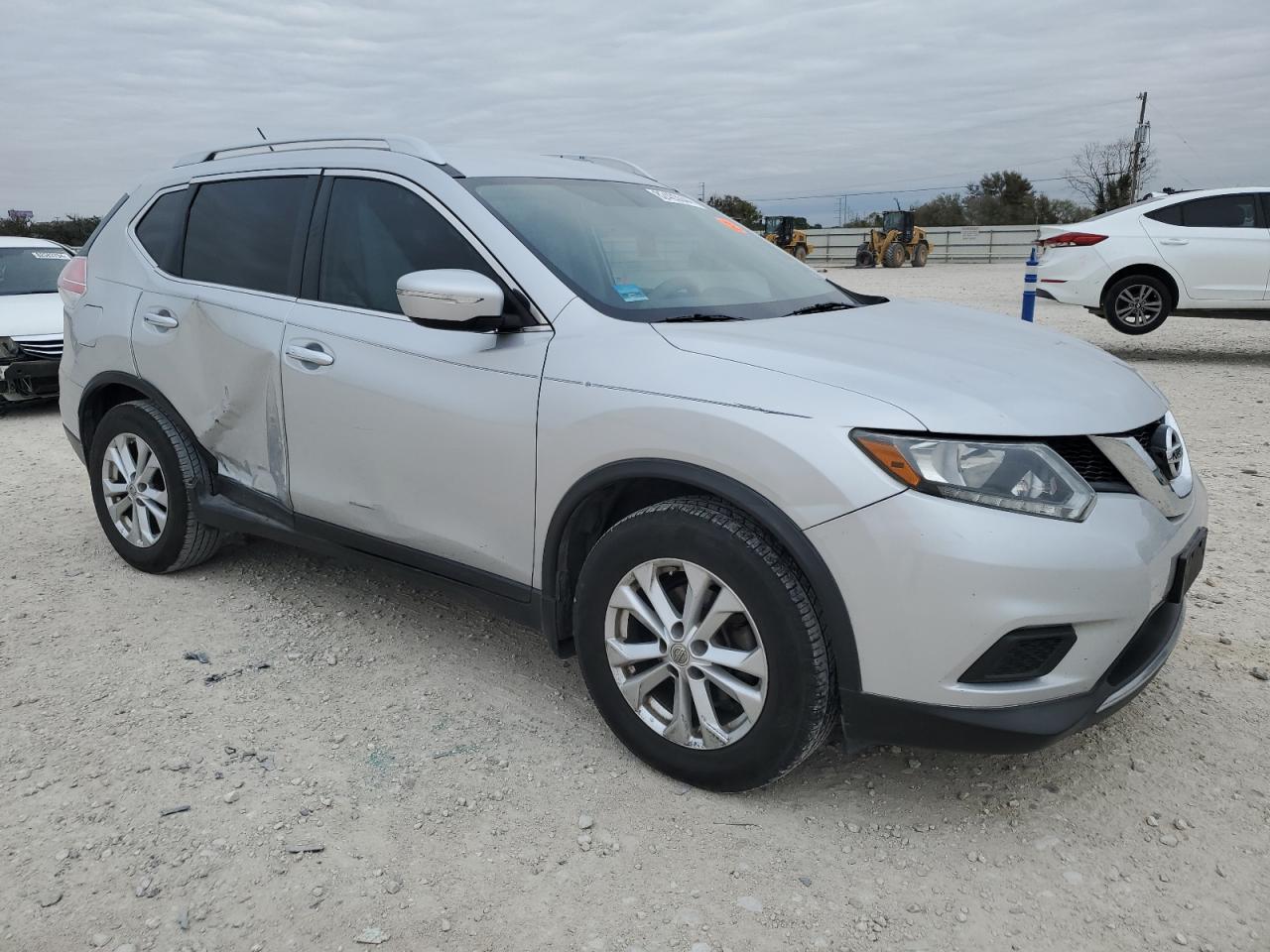 2015 Nissan Rogue VIN KNMAT2MT4FP559482 Copart auction photo, side damage thumbnail 4