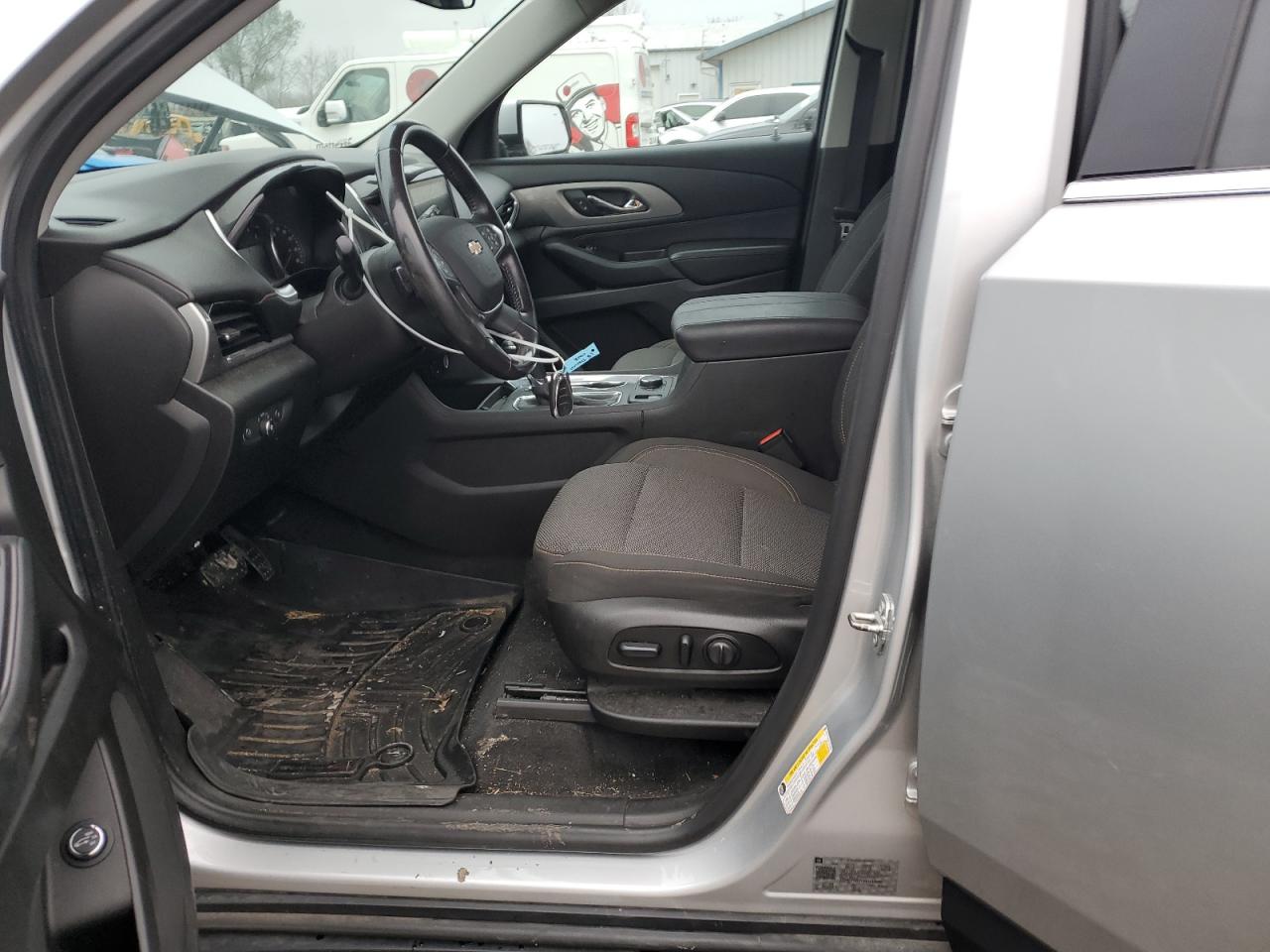 2018 Chevrolet Traverse VIN 1GNEVGKW4JJ212596 Copart auction photo, front end damage thumbnail 7