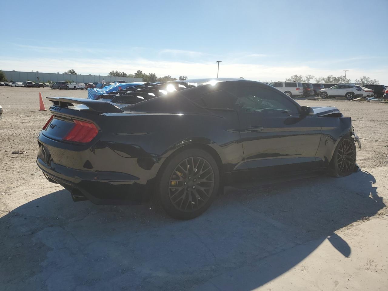 2016 Ford Mustang VIN 1FA6P8CF4G5255600 Copart auction photo, front end damage thumbnail 3