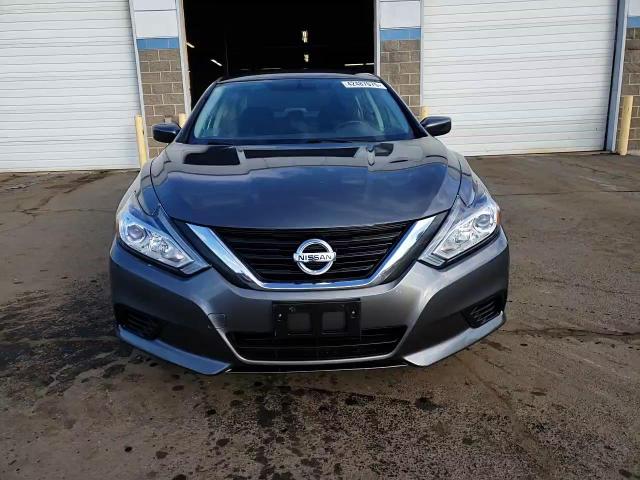 2018 Nissan Altima VIN 1N4AL3AP4JC264112 Copart auction photo, side / minor dent/scratches damage thumbnail 13