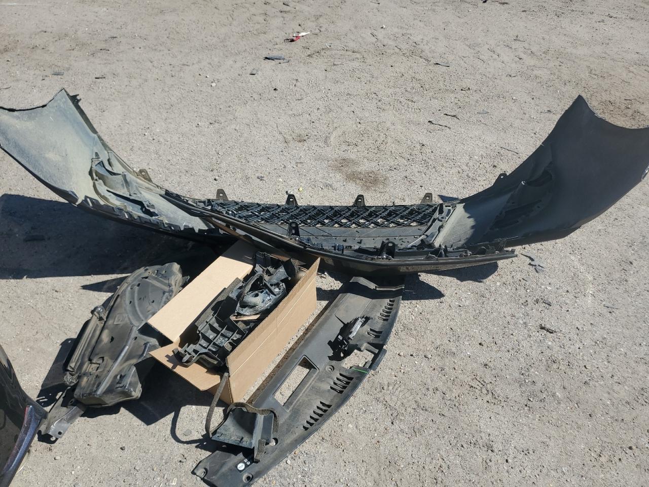 2018 Toyota Camry VIN 4T1B11HK3JU141202 Copart auction photo, frame damage / front end damage thumbnail 12