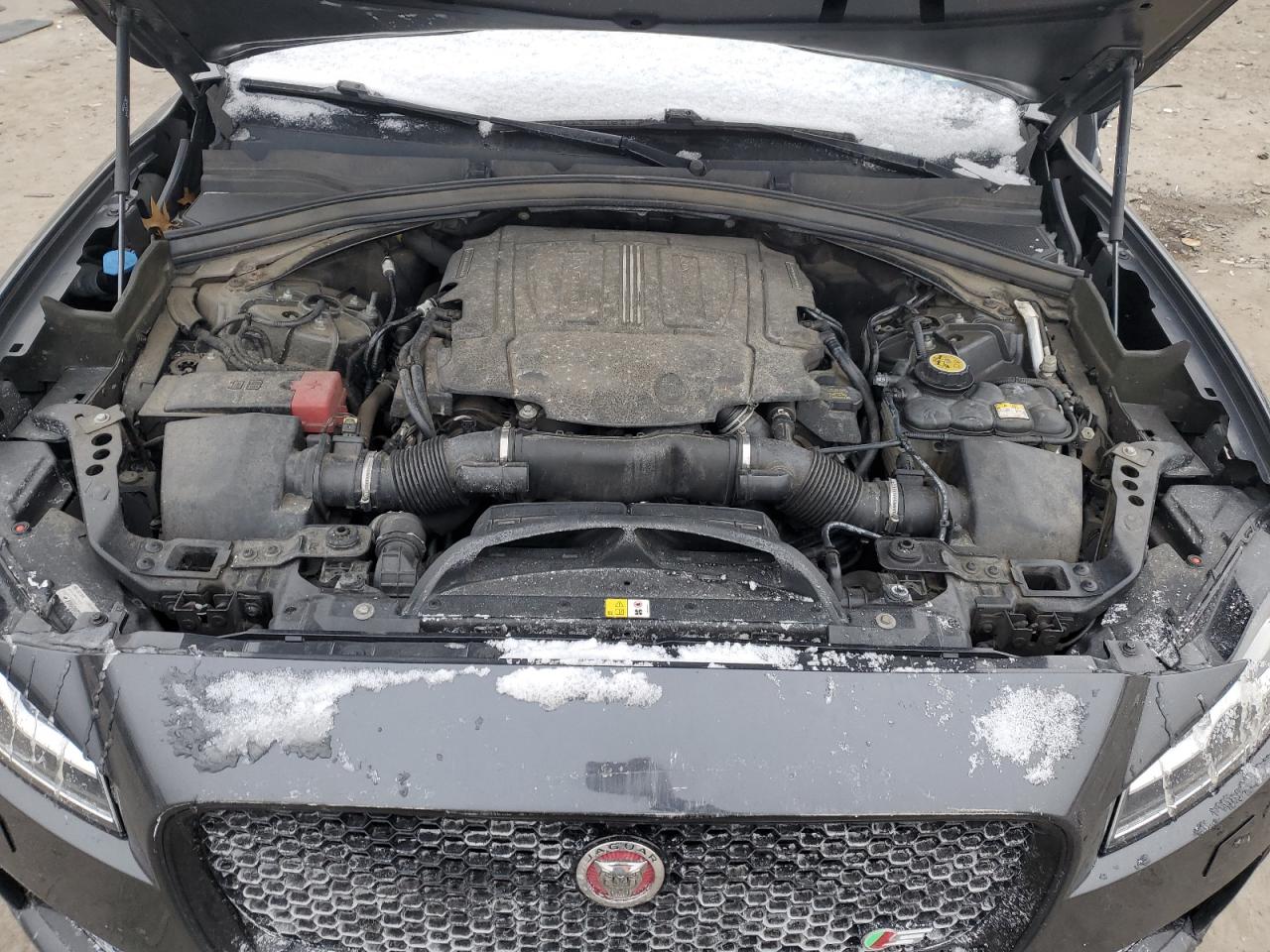 2018 Jaguar F-Pace VIN SADCM2FV7JA296358 Copart auction photo, side / rear end damage thumbnail 12