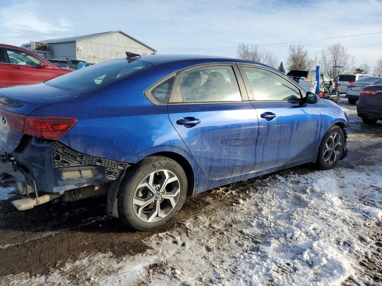 2020 KIA Forte VIN 3KPF24AD5LE260824 Copart auction photo, front end / side damage thumbnail 3