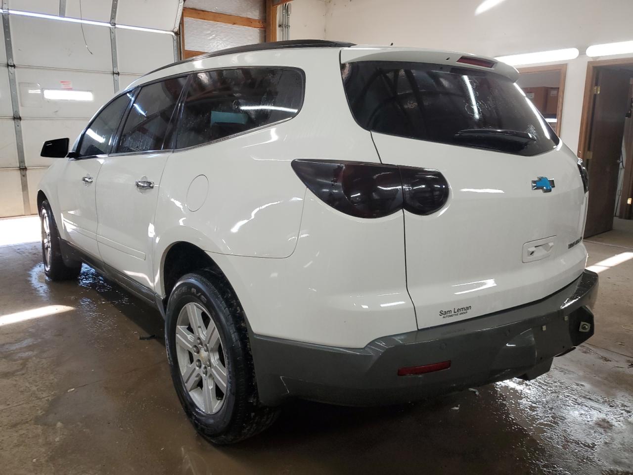 2012 Chevrolet Traverse VIN 1GNKRJED0CJ331912 Copart auction photo, front end / rear end damage thumbnail 2