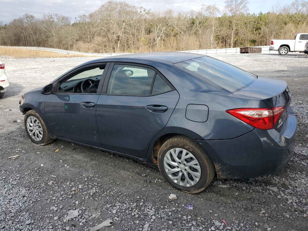 2018 Toyota Corolla VIN 5YFBURHE9JP777690 Copart auction photo, front end / rear end damage thumbnail 2