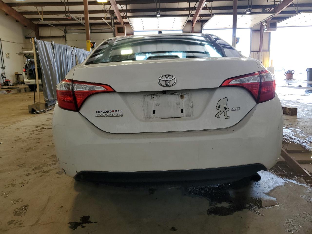 2015 Toyota Corolla VIN 2T1BURHE6FC270592 Copart auction photo, front end damage thumbnail 6