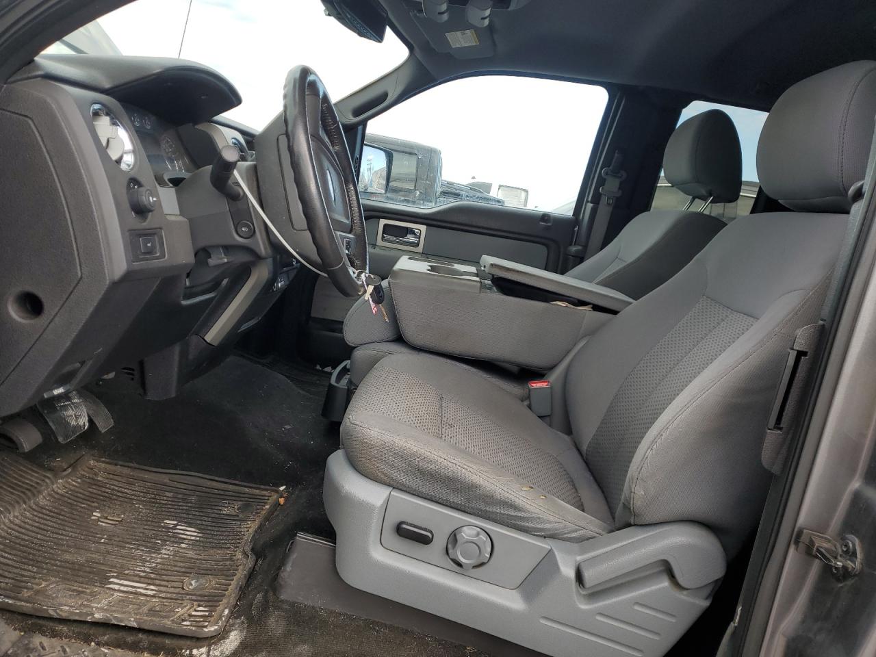 2011 Ford F-150 VIN 1FTFX1EF4BFA12502 Copart auction photo, front end damage thumbnail 7
