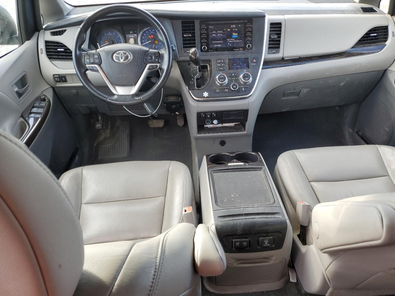 2019 Toyota Sienna VIN 5TDYZ3DCXKS994607 Copart auction photo, rear end / side damage thumbnail 8