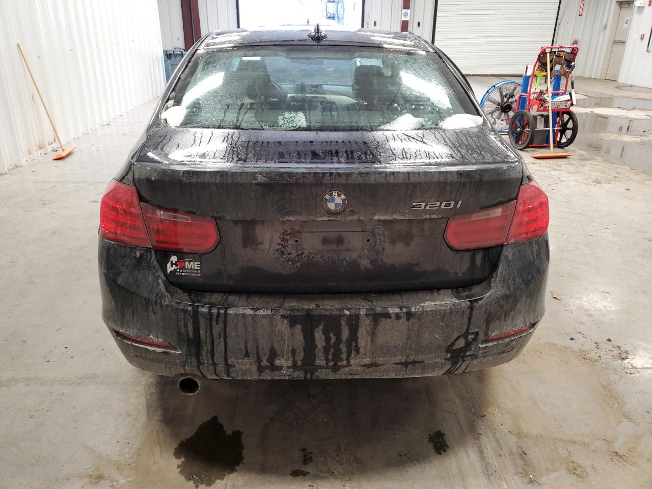2015 BMW 3er VIN WBA3B1G50FNT03562 Copart auction photo, front end / side damage thumbnail 6