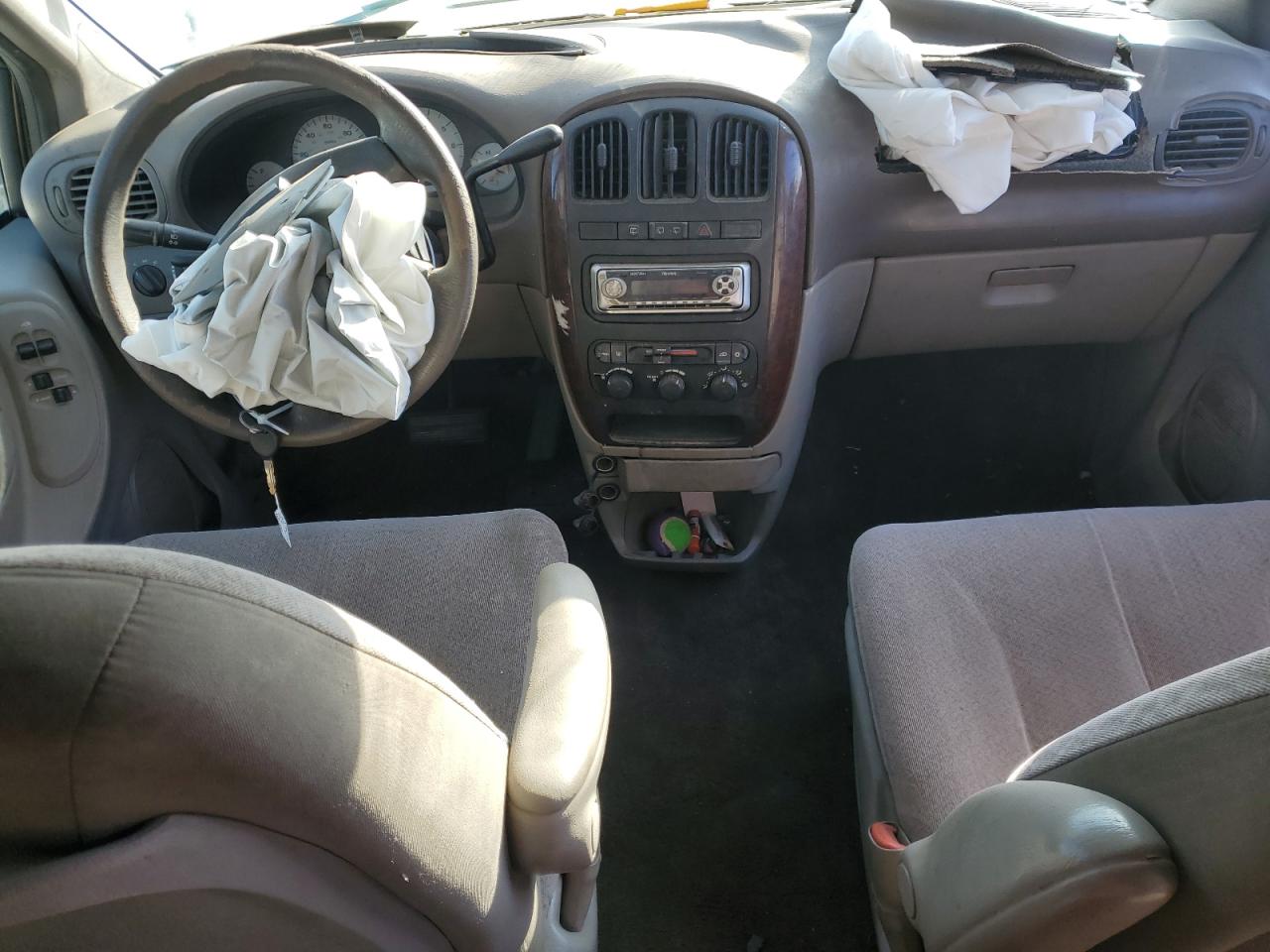 2001 Chrysler Town & Country VIN 2C4GP44G21R154662 Copart auction photo, all over / minor dent/scratches damage thumbnail 8