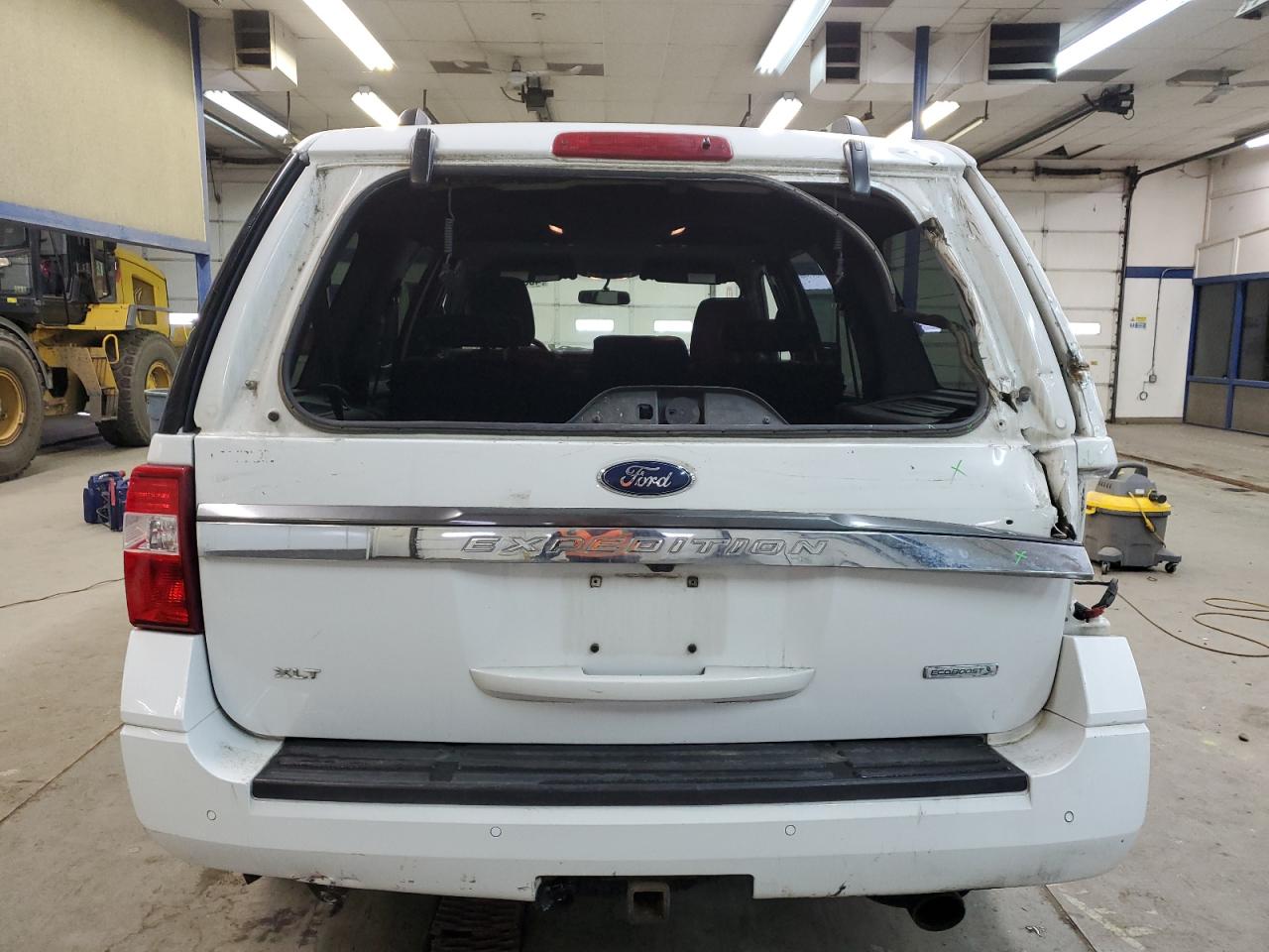 2017 Ford Expedition VIN 1FMJU1JT1HEA78515 Copart auction photo, all over damage thumbnail 6
