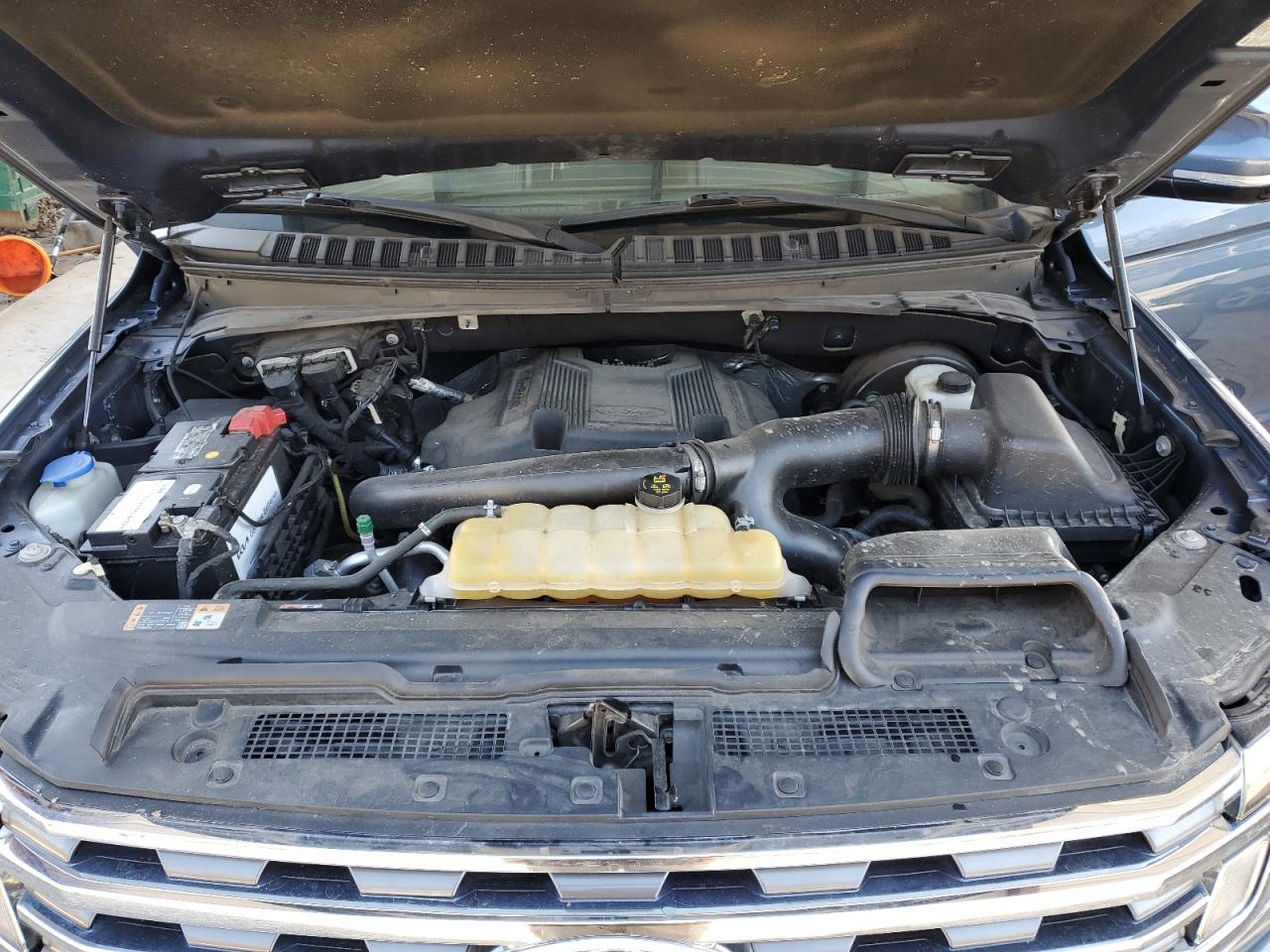 2019 Ford Expedition VIN 1FMJU1HTXKEA12963 Copart auction photo, front end damage thumbnail 12