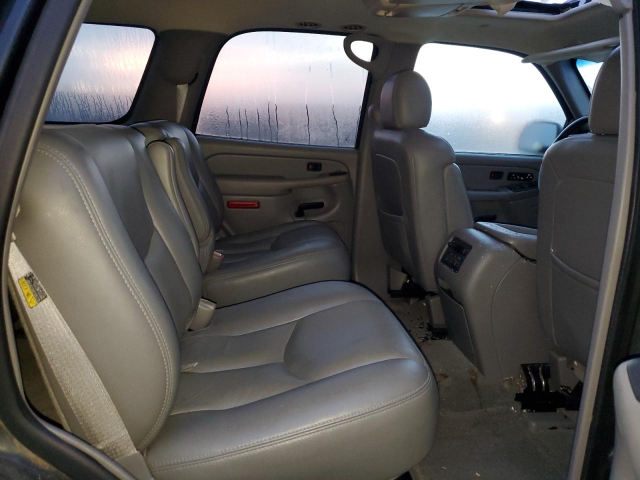 2004 Chevrolet Tahoe VIN 1GNEC13Z64R294333 Copart auction photo, top/roof / side damage thumbnail 11