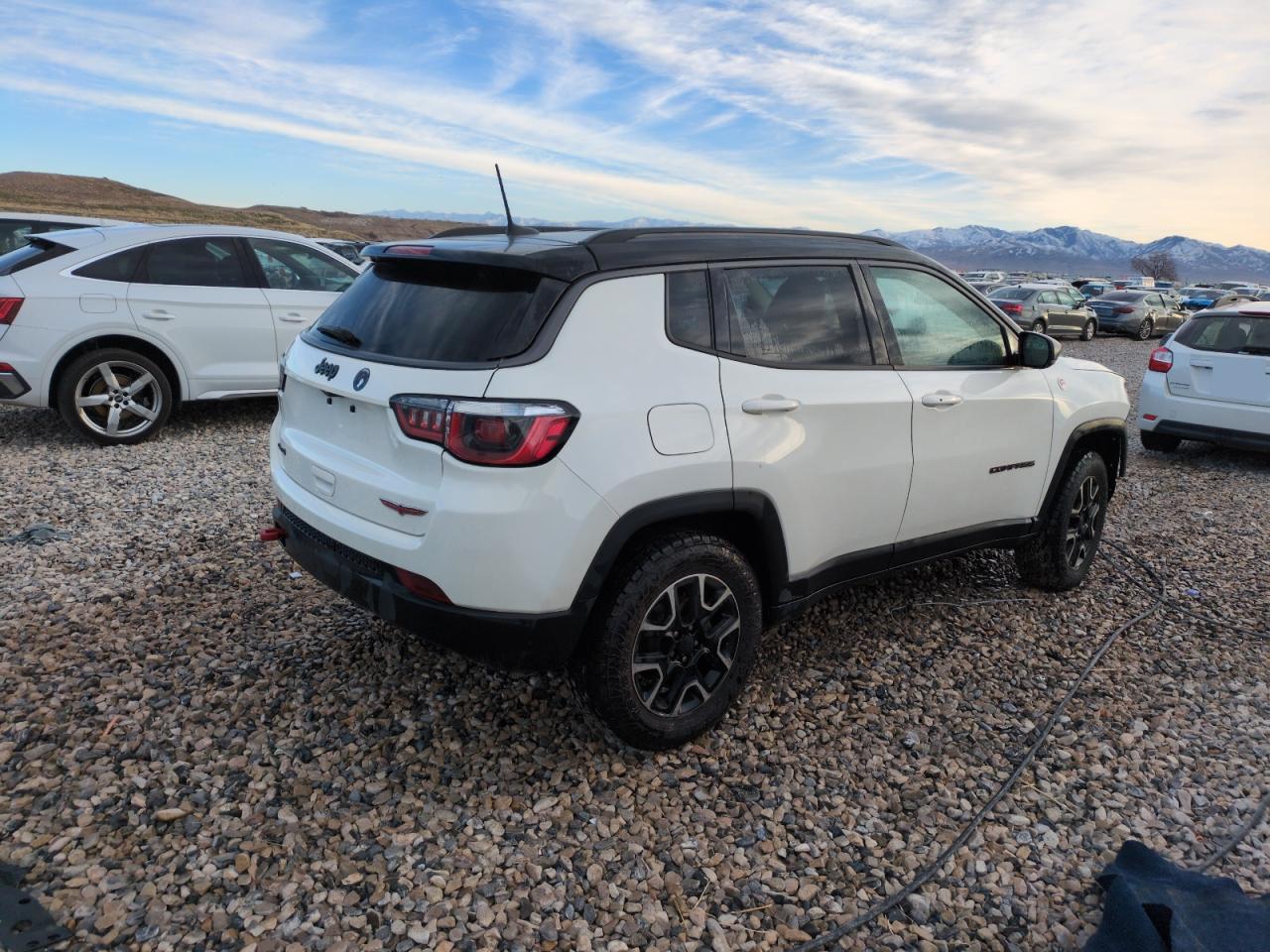 2020 Jeep Compass VIN 3C4NJDDB0LT177645 Copart auction photo, front end damage thumbnail 3
