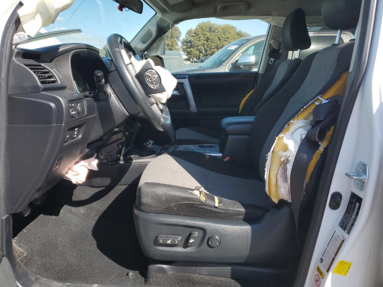 2016 Toyota 4Runner VIN JTEBU5JR3G5299838 Copart auction photo, front end / side damage thumbnail 7