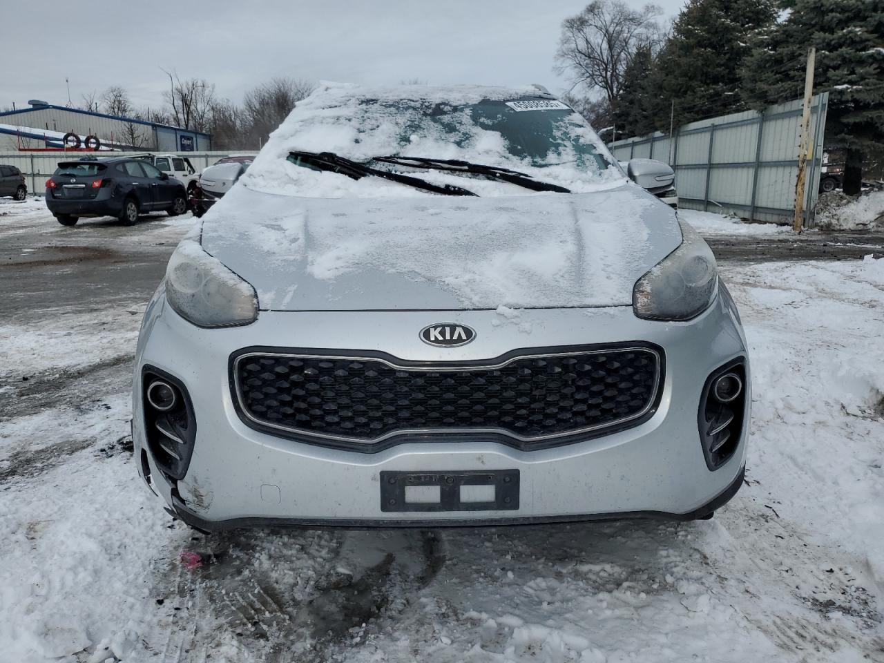 2017 KIA Sportage VIN KNDPNCAC4H7262049 Copart auction photo, front end damage thumbnail 5