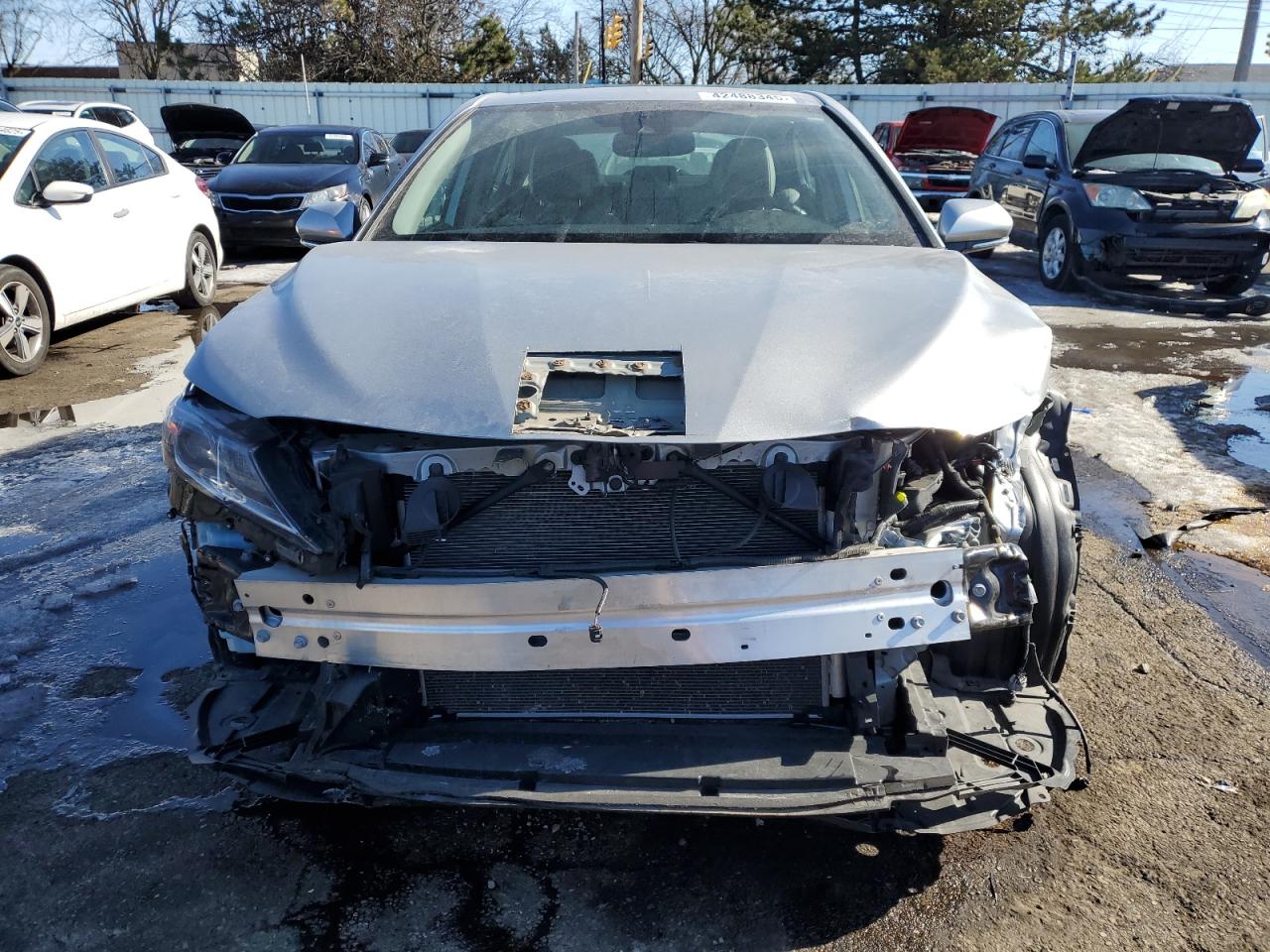 2020 Toyota Camry VIN 4T1M11BK4LU015516 Copart auction photo, front end damage thumbnail 5