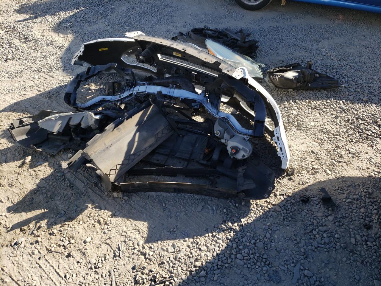 2013 Ford Escape VIN 1FMCU0GX4DUB00939 Copart auction photo, front end damage thumbnail 13