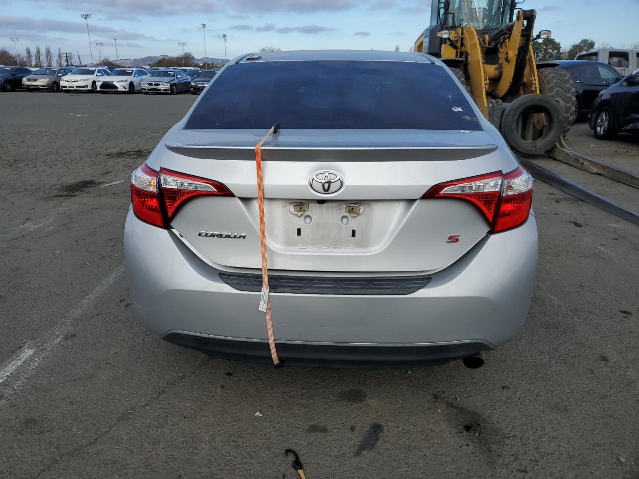 2015 Toyota Corolla VIN 5YFBURHE9FP359251 Copart auction photo, rear end damage thumbnail 6