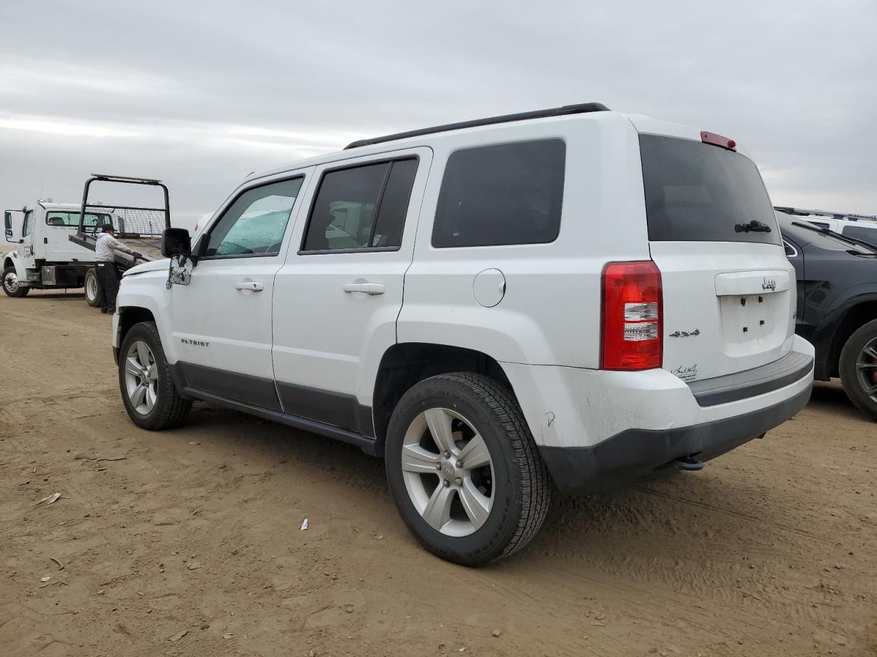 2014 Jeep Liberty (Patriot) VIN 1C4NJRFBXED514406 Copart auction photo, front end damage thumbnail 2