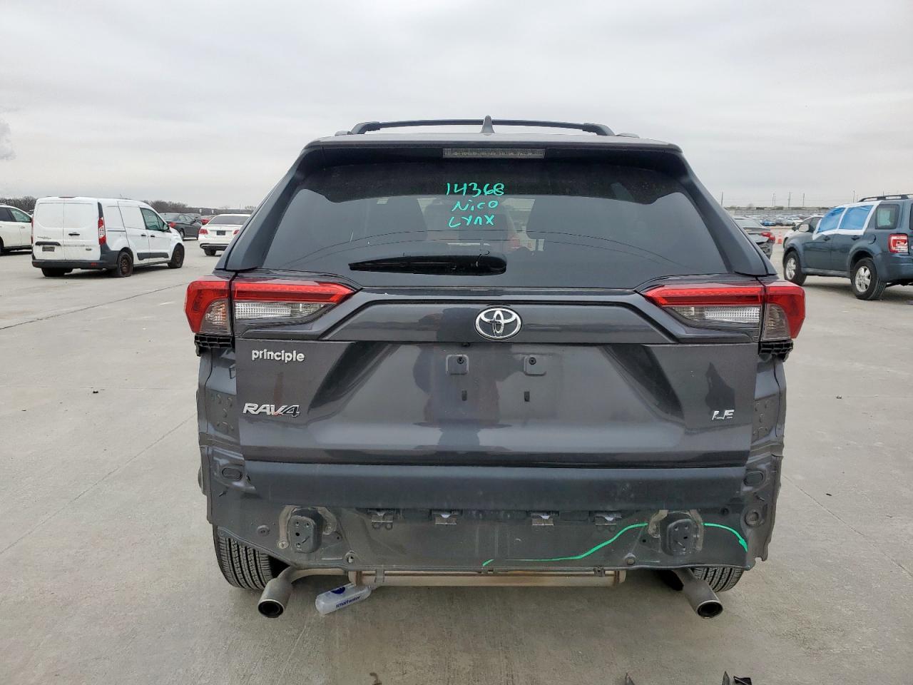 2020 Toyota RAV 4 VIN 2T3H1RFV2LW084796 Copart auction photo, front end / rear end damage thumbnail 6