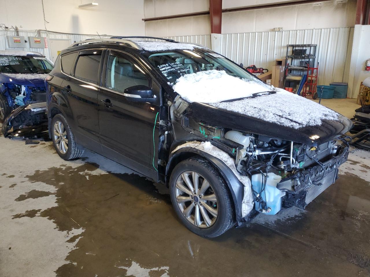 2017 Ford Escape VIN 1FMCU9J99HUE48515 Copart auction photo, front end / side damage thumbnail 4