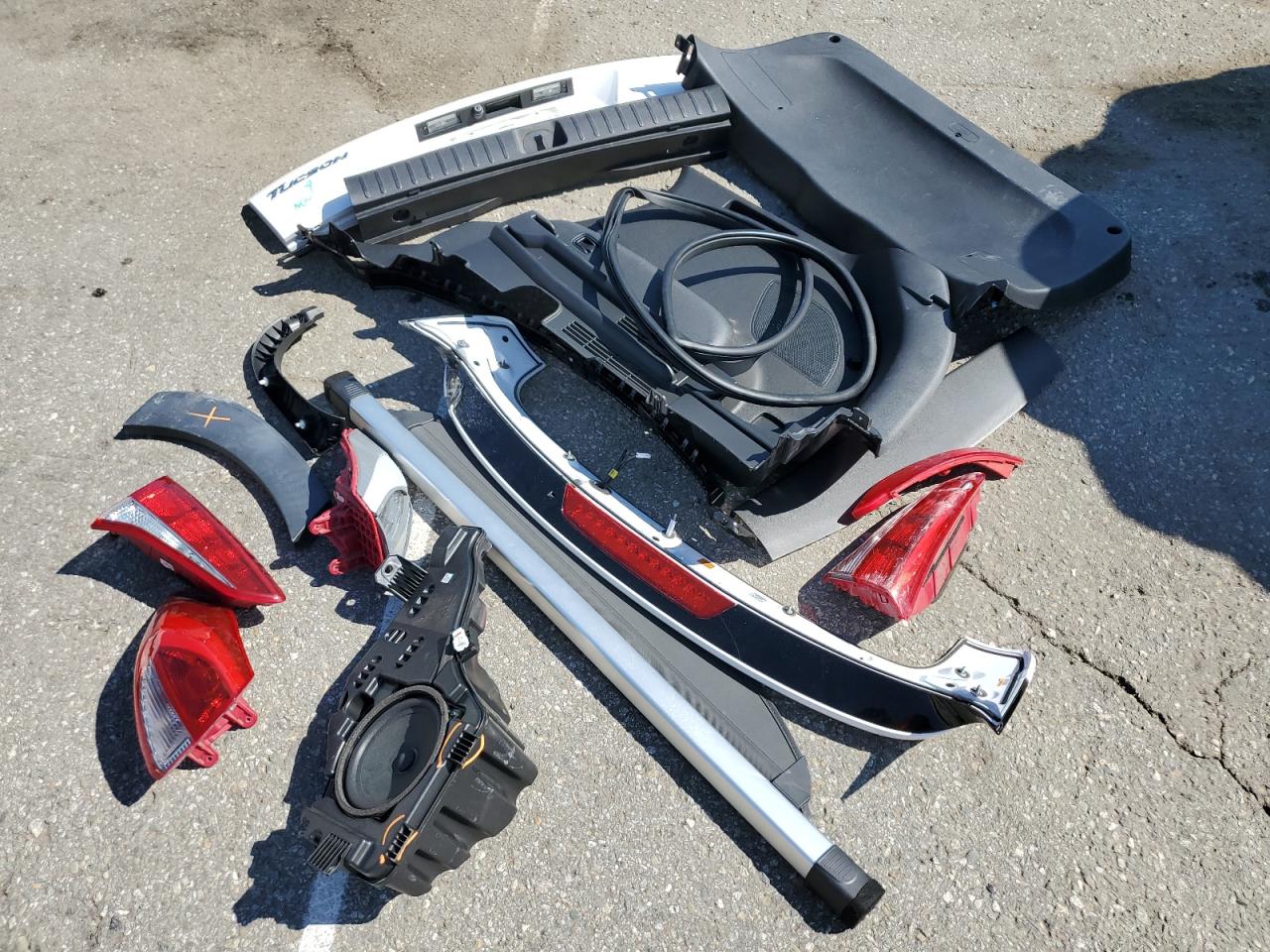 2017 Hyundai Tucson VIN KM8J3CA48HU365198 Copart auction photo, rear end / side damage thumbnail 13