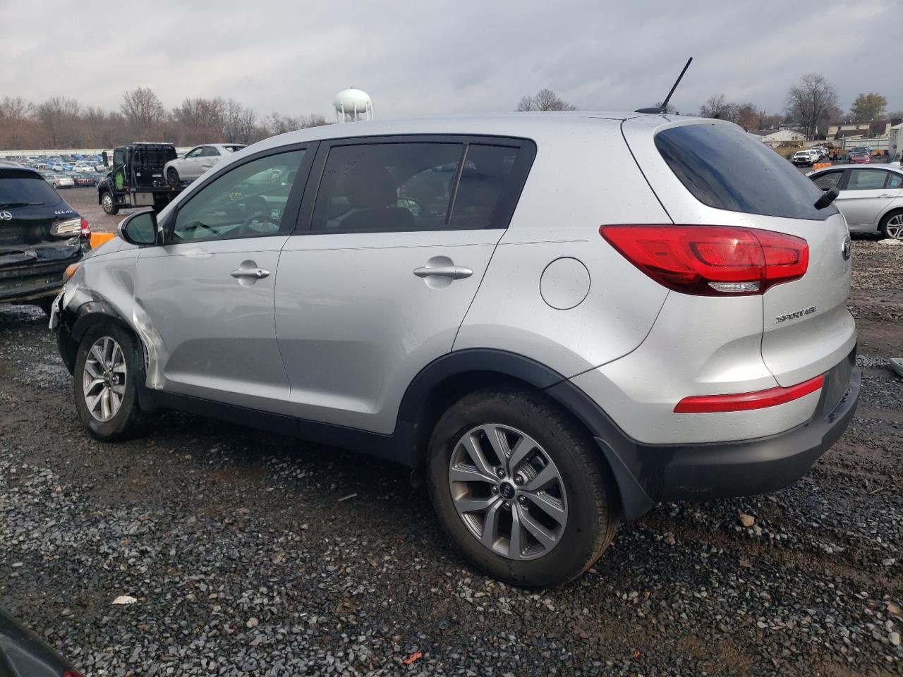 2015 KIA Sportage VIN KNDPB3ACXF7785081 Copart auction photo, front end damage thumbnail 2