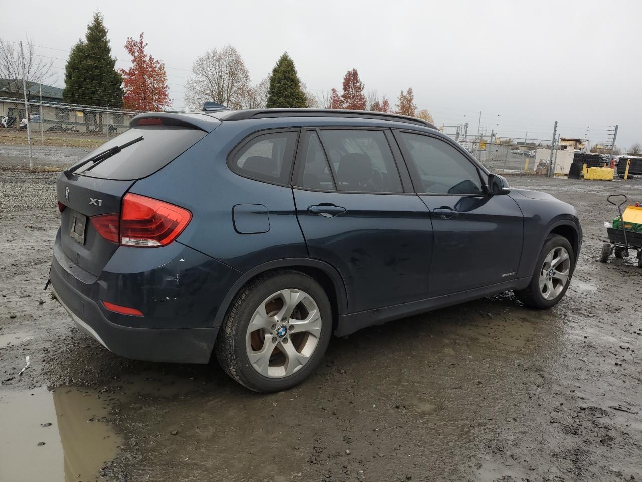 2015 BMW X1 VIN WBAVM1C51FV316054 Copart auction photo, all over damage thumbnail 3