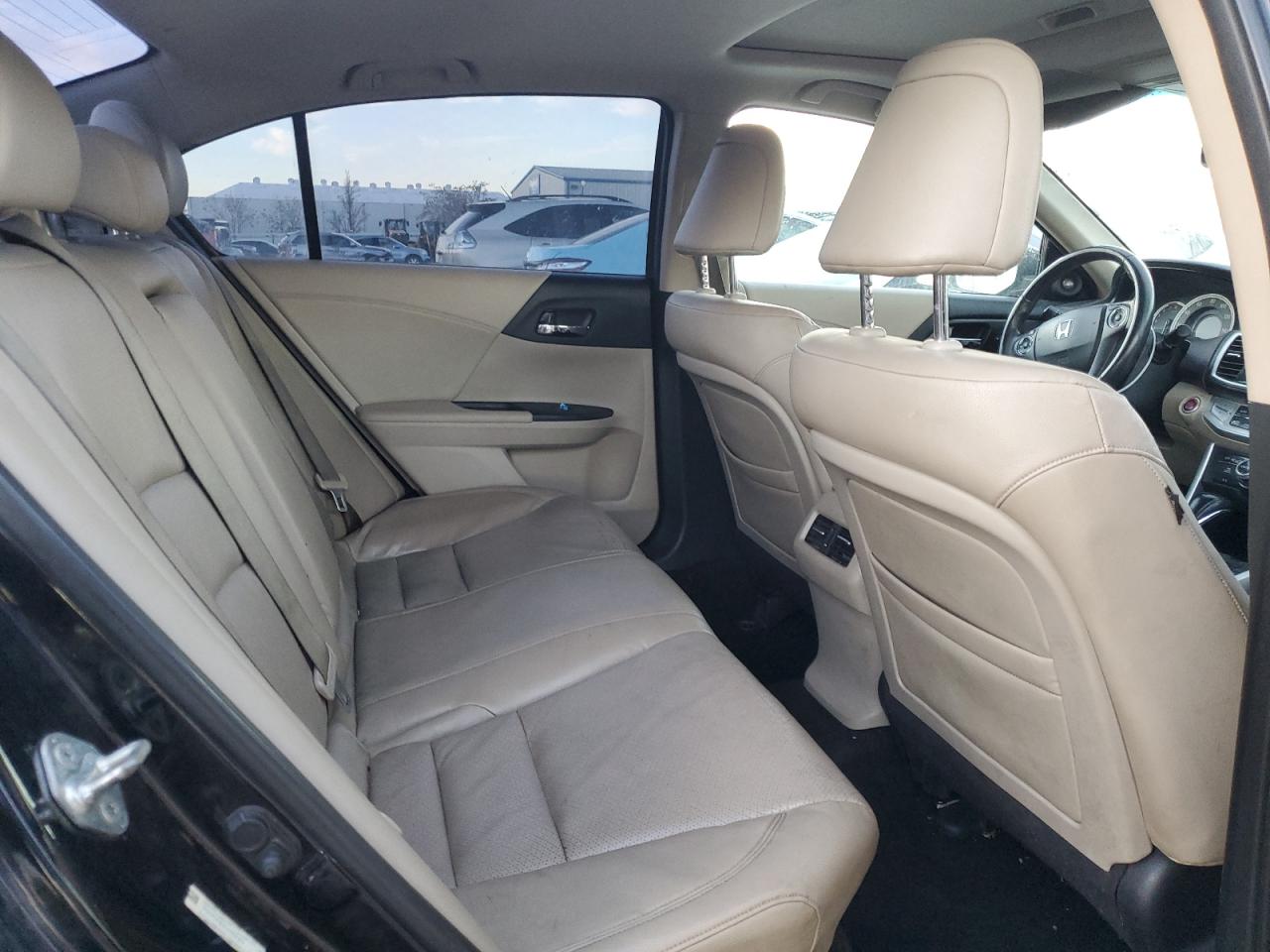 2013 Honda Accord VIN 1HGCR2F80DA000139 Copart auction photo, burn - engine damage thumbnail 10