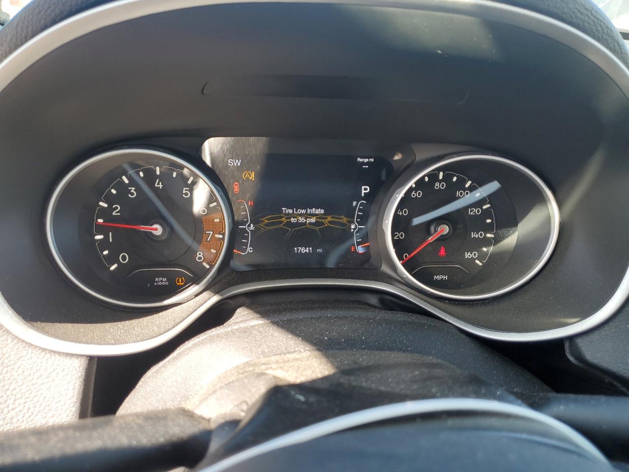2019 Jeep Compass VIN 3C4NJDBBXKT806569 Copart auction photo, hail damage thumbnail 9