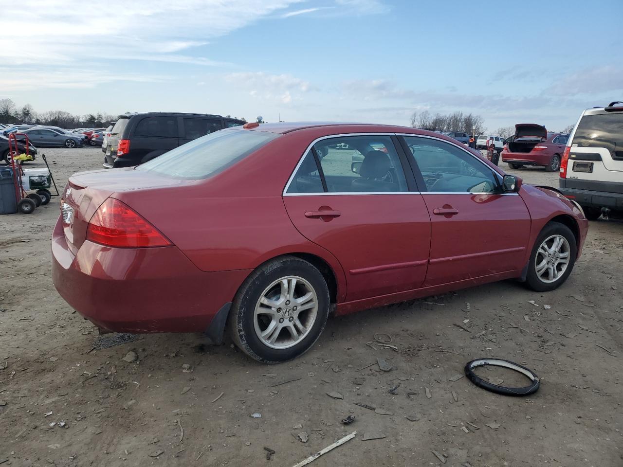 2007 Honda Accord VIN 1HGCM56767A084513 Copart auction photo, front end / minor dent/scratches damage thumbnail 3