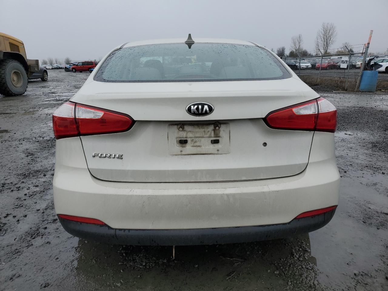 2015 KIA Forte VIN KNAFK4A65F5367029 Copart auction photo, front end damage thumbnail 6